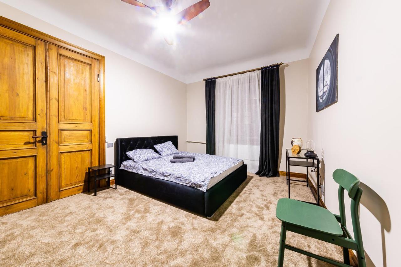 Gourmet Storie'S Ap 68Sqm Renovated Free Parking Lejlighed Riga Eksteriør billede